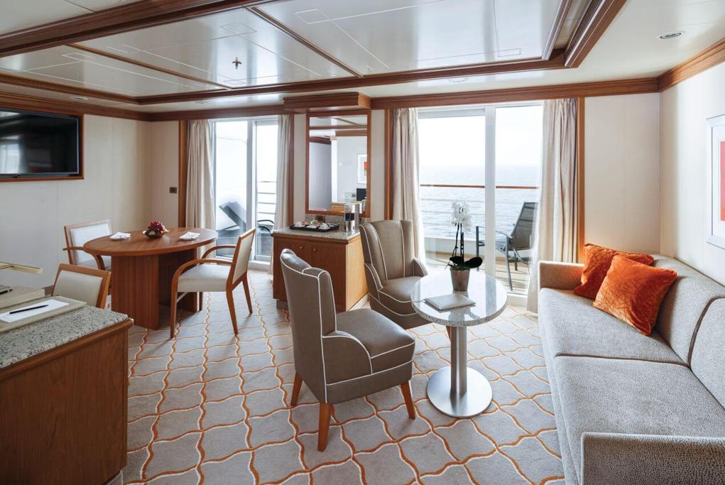 Silver Suite Silver Spirit