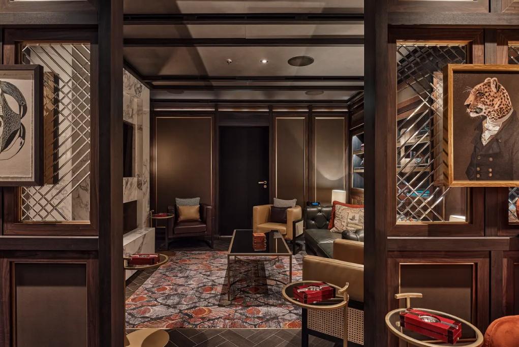 Connoisseur's Corner Silver Endeavour