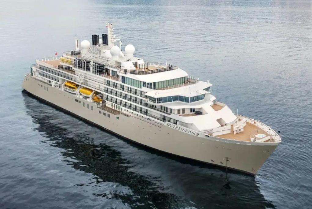 Barco Silver Endeavour