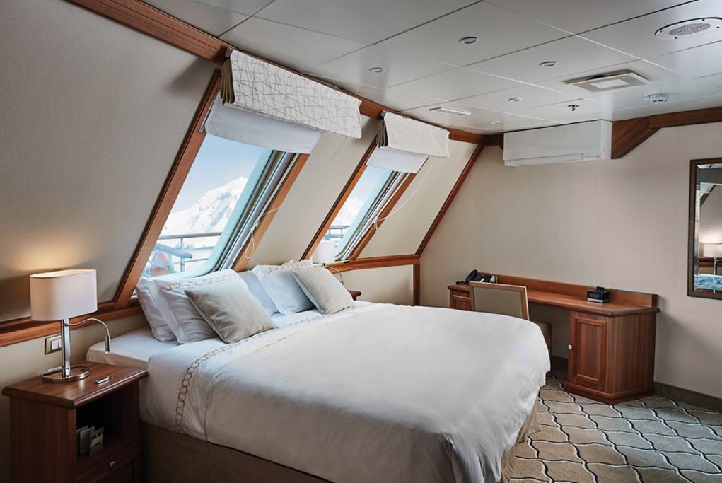 Grand Suite Silver Explorer