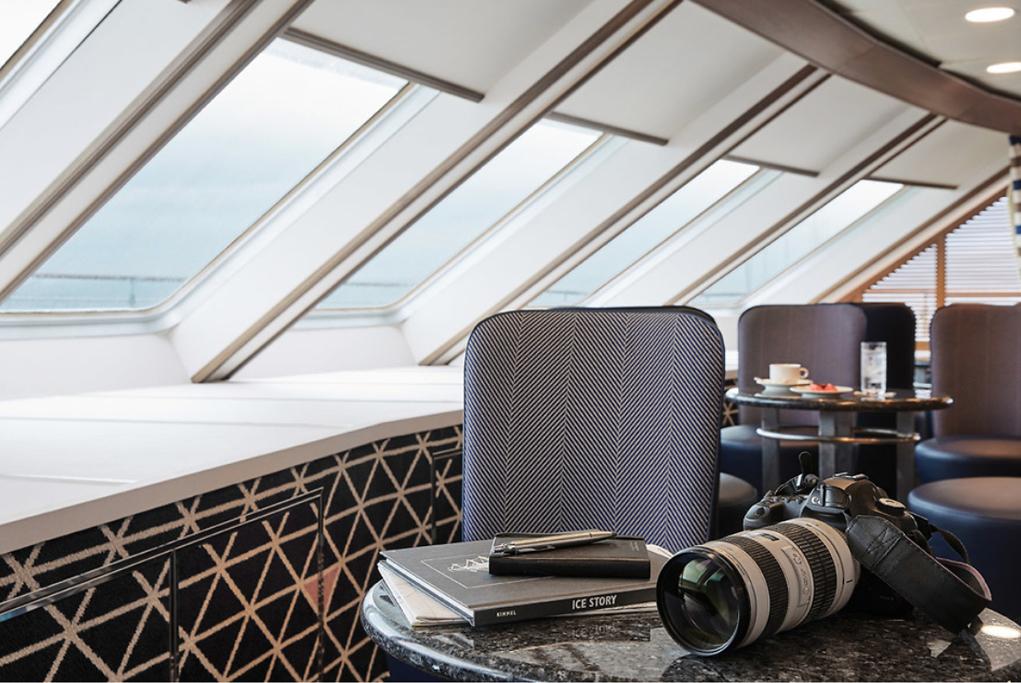 Camarote Tor’s Observation Library - Silver Explorer