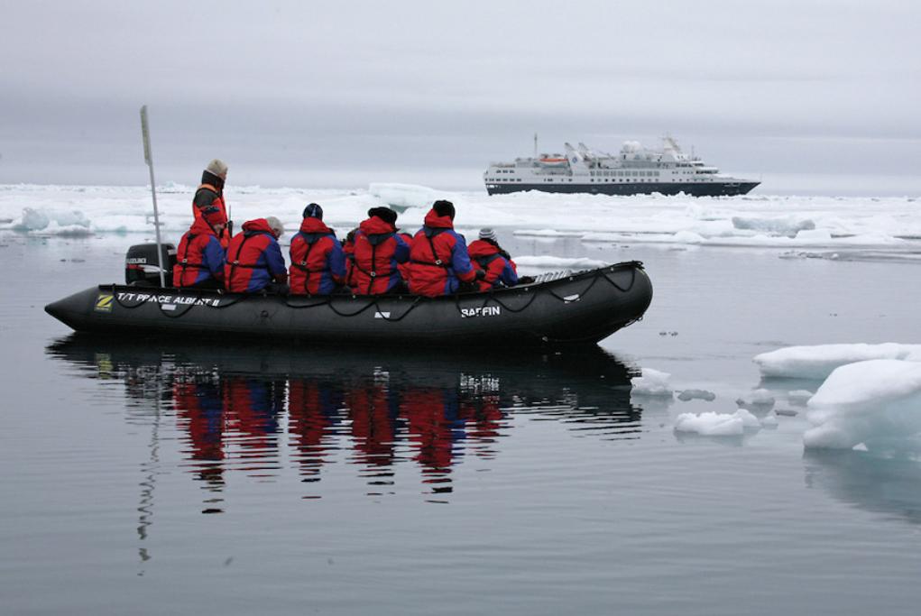 Zodiak Silver Explorer