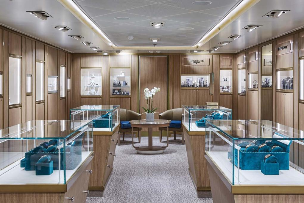 Boutique Silver Muse