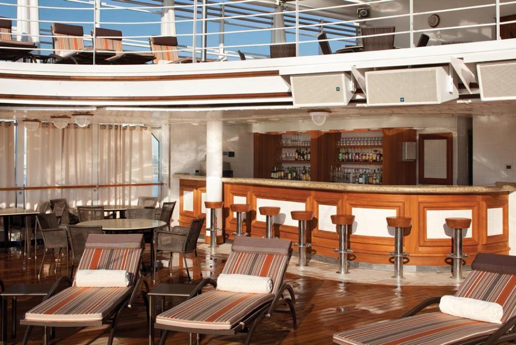 Pool Bar Silver Spirit