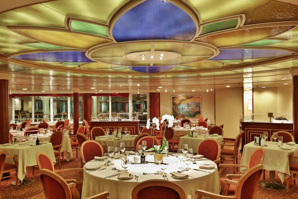 La Terrazza Interior Silver Whisper