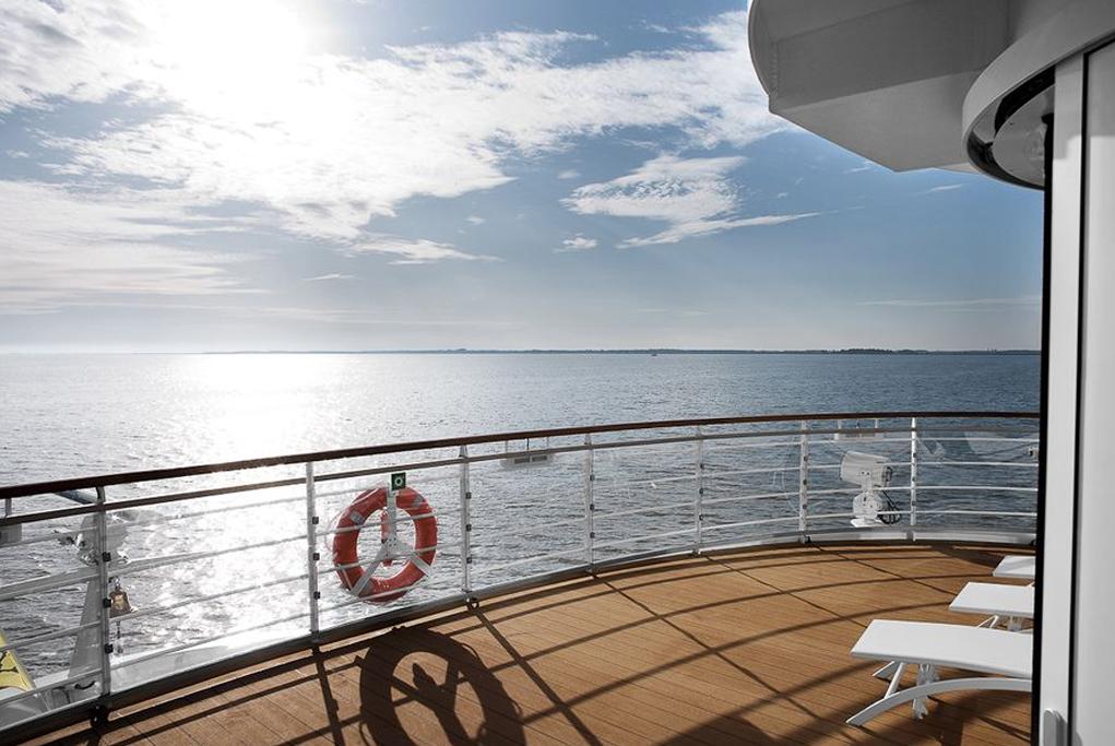 Solarium jacuzzi A-Rosa Aqua