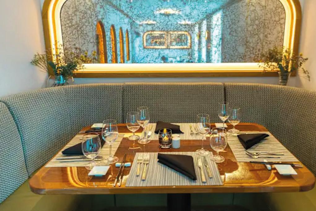 Camarote Restaurante Basil + Bamboo - Star Seeker