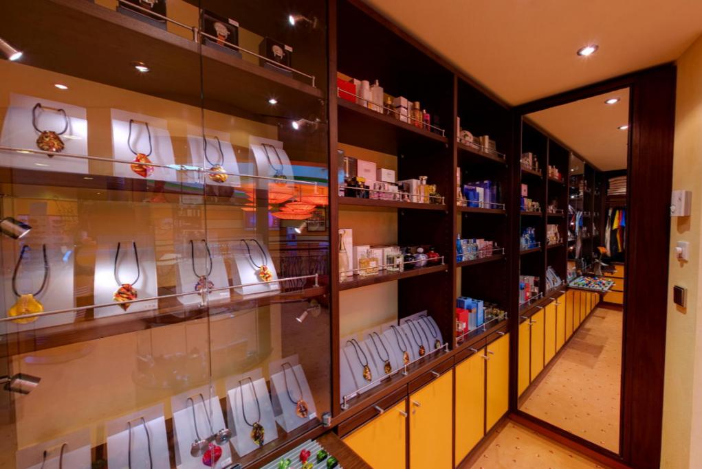 Tiendas A-Rosa Bella