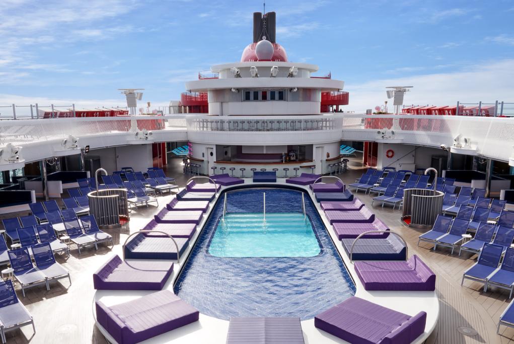 Aquatic Club Resilient Lady