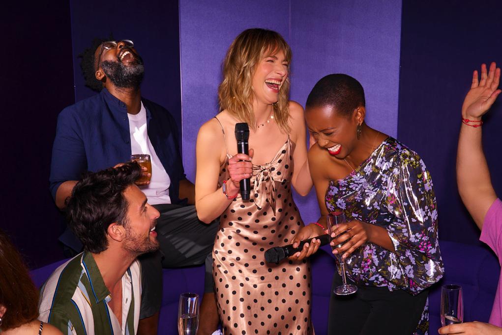 Karaoke Scarlet Lady