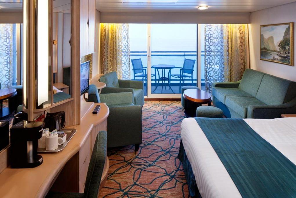 Junior Suite  Vision of the Seas