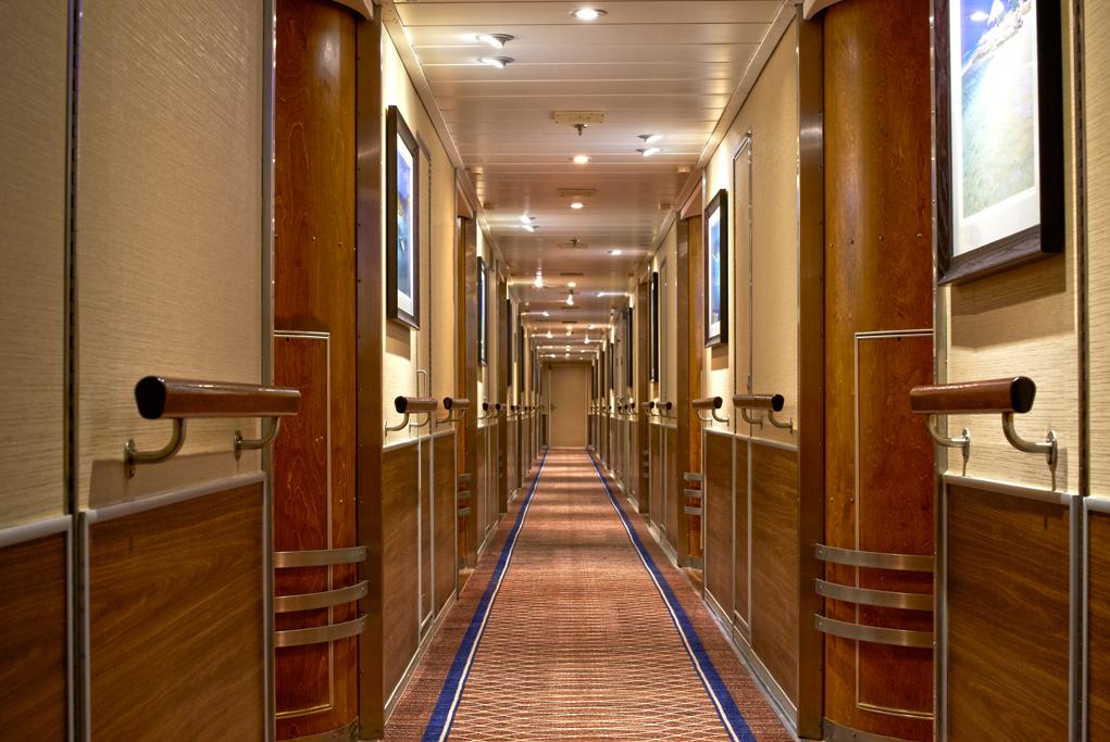 Pasillos camarotes Wind Spirit