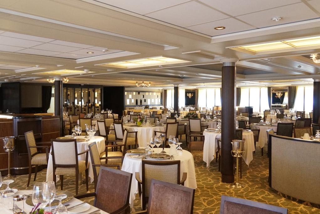 Restaurante Amphor A Wind Spirit