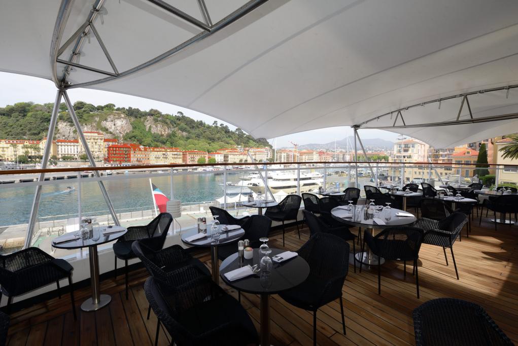 Restaurante Candles Wind Surf