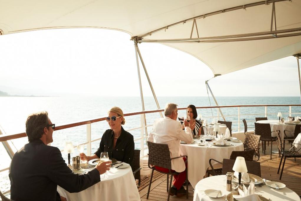 Restaurante Candles Star Breeze