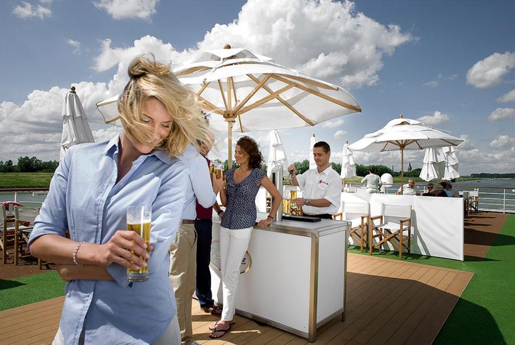 Zona gastronomica Grill A-Rosa Bella