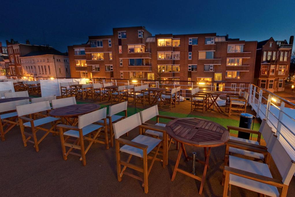 Zona gastronomica Grill A-Rosa Viva
