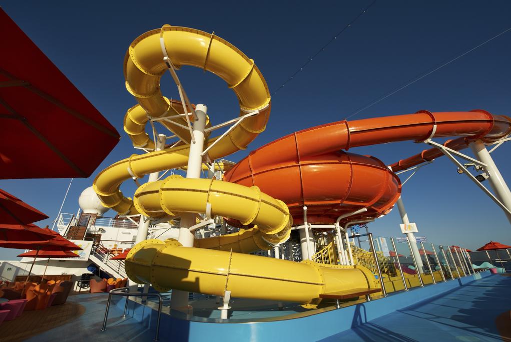 Toboganes de vértigo - Carnival Cruise Lines