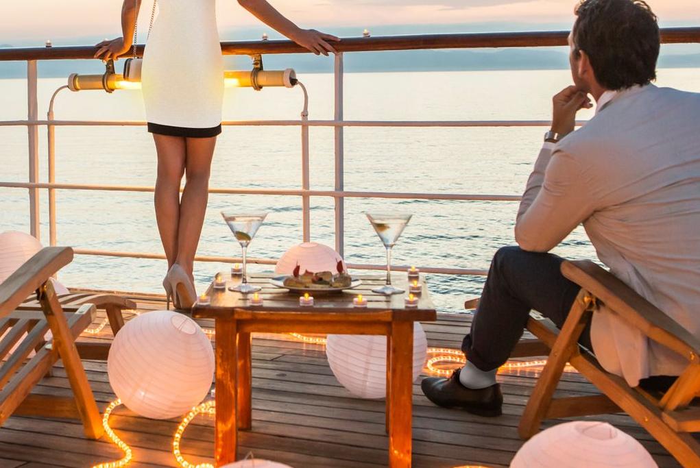 Day & Night bars - Club Med Cruises
