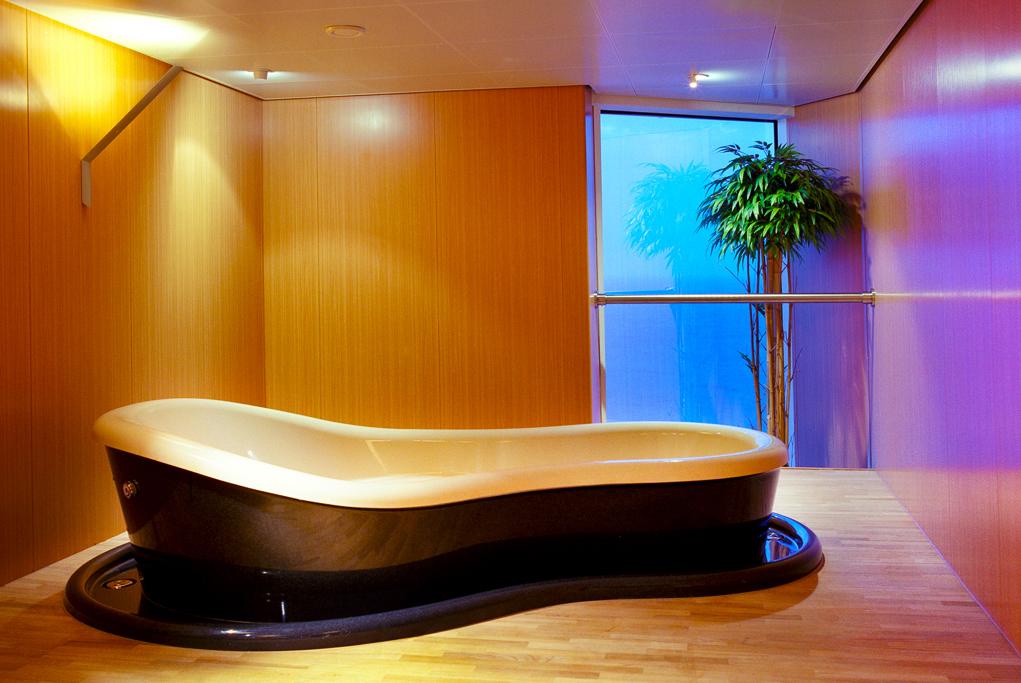 The Crystal Spa & Salon - Crystal Cruises