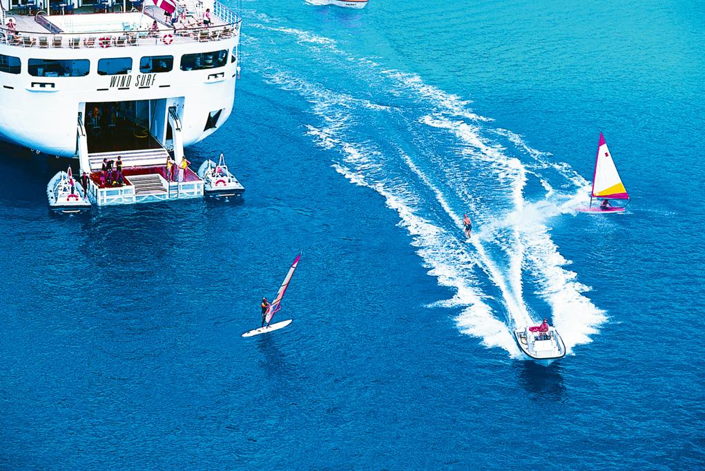 Plataforma marina deportiva - Windstar Cruises
