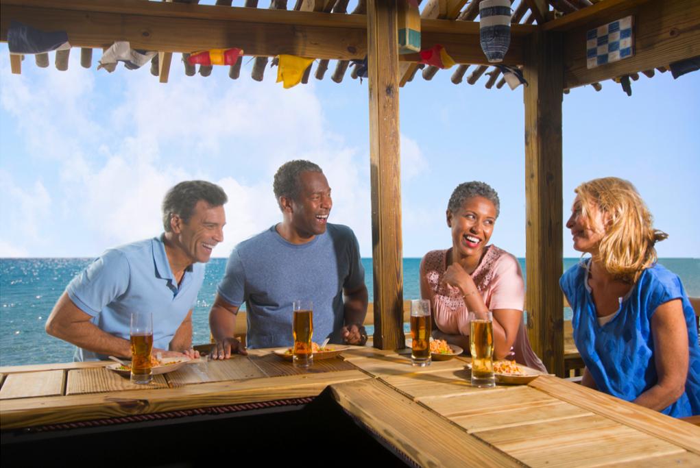 Bares y restaurantes - Half Moon Cay