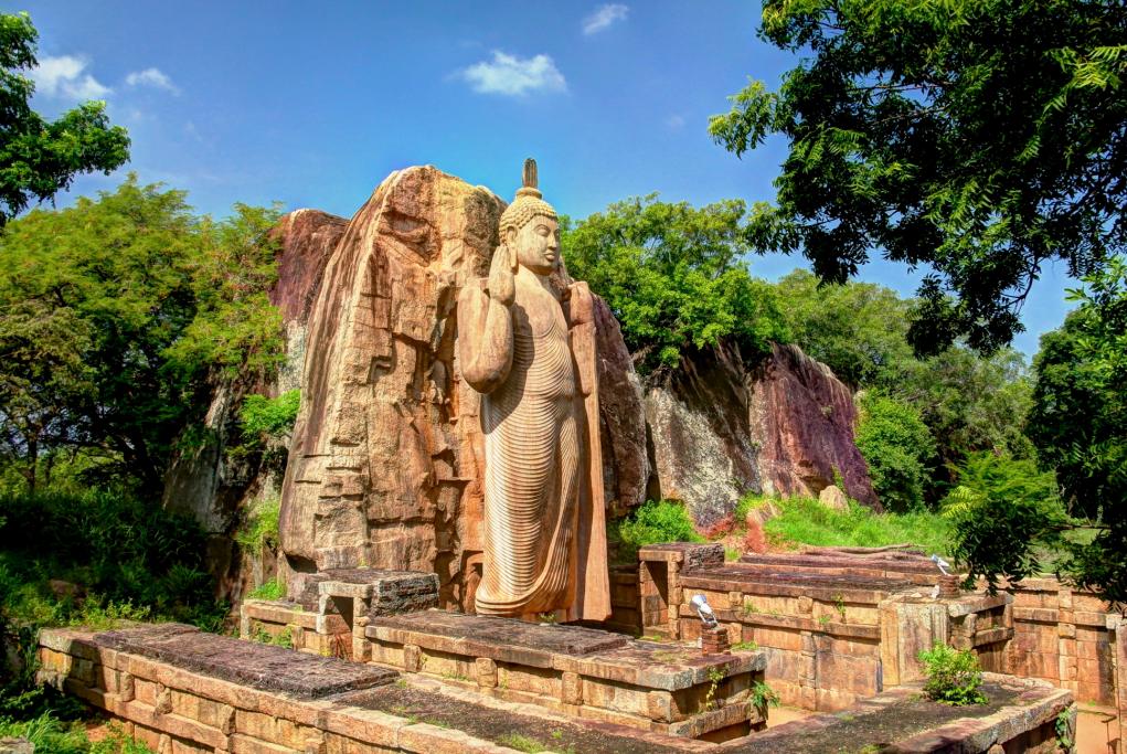 Buda de Aukana - Colombo